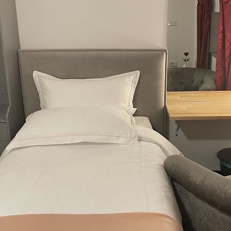 Madonca Rooms & Restaurant ノヴァ・ゴリツァ エクステリア 写真
