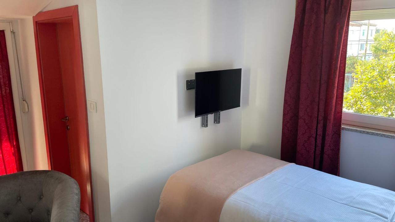 Madonca Rooms & Restaurant ノヴァ・ゴリツァ エクステリア 写真