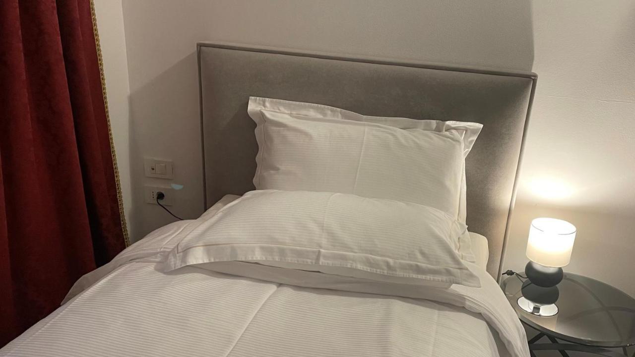 Madonca Rooms & Restaurant ノヴァ・ゴリツァ エクステリア 写真